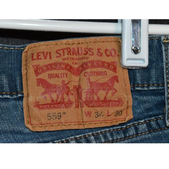 Levi's 559 Men's 34x30 Relaxed Straight Fit Distressed Denim Jeans - Picture 5 of 8